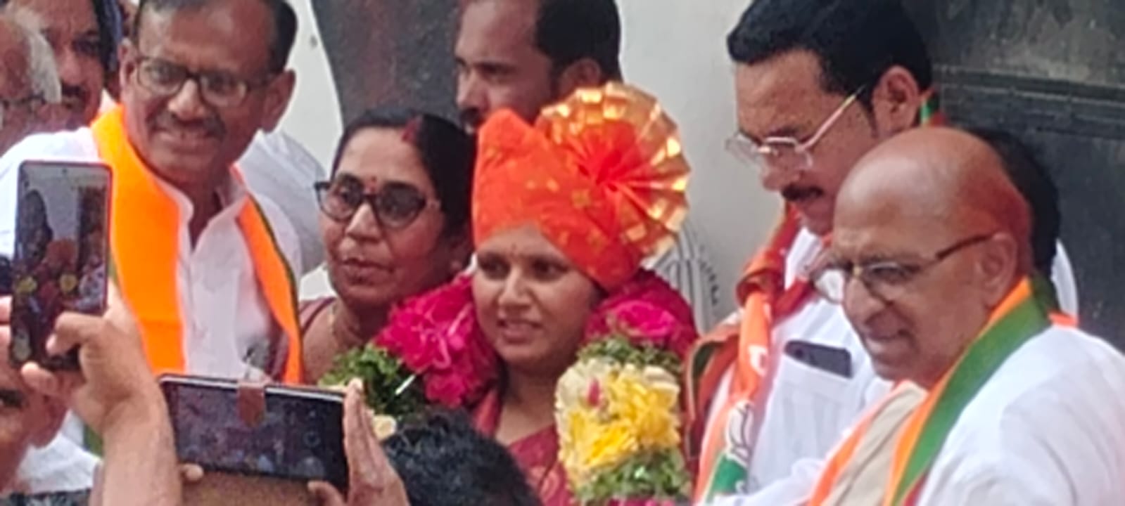 .महागांव नगरपंचायतवर काँग्रेसचा गड कोसळला किंग मेकर ची मोठी जीत अखेर भाजपा चा झेंडा कार्यालयावर फडकला