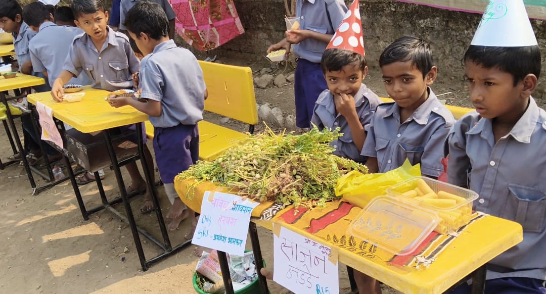 जिल्हा परिषद उच्च प्राथमिक डिजिटल मराठी खडका शाळेत बाल आनंद मेळावा साजरा