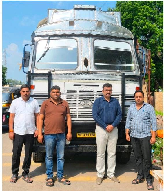 महामार्गावर मध्यरात्री गोवंश तस्करीचा प्रयत्न उधळला: २७ लाखांच्या ट्रकसह २५ गोवंशांची सुटका