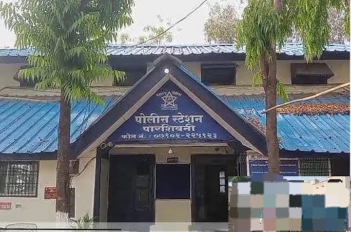 पारशिवनी येथे जुगार अड्ड्यावर पोलिसांचा छापा, २८ लाख ९३ हजारांच्या मुद्देमालासह पाच जण ताब्यात